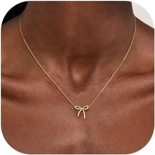 Loop necklace